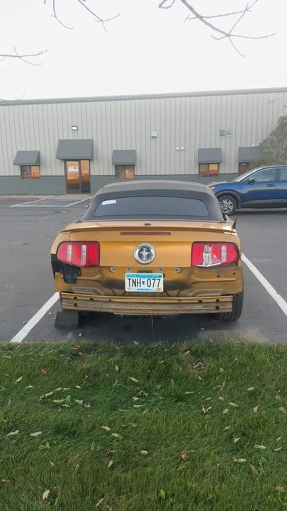 2010 Ford S197 Mustang - Image 6 of 10