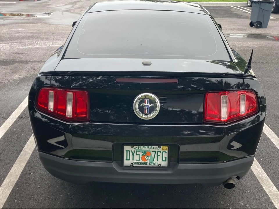 2010 Ford S197 Mustang - Image 4 of 4