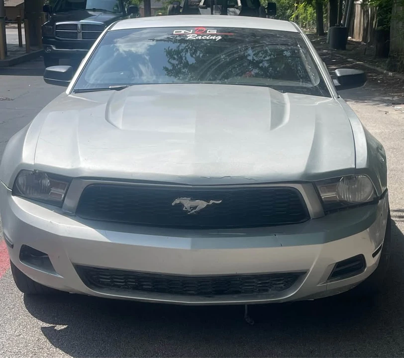 2010 Ford S197 Mustang - Image 8 of 9