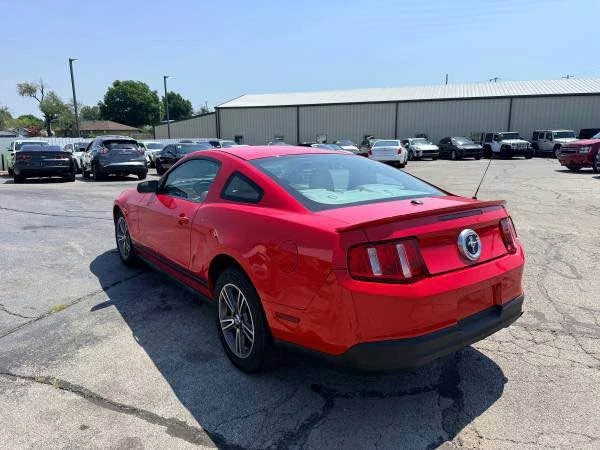 2010 Ford S197 Mustang - Image 5 of 12
