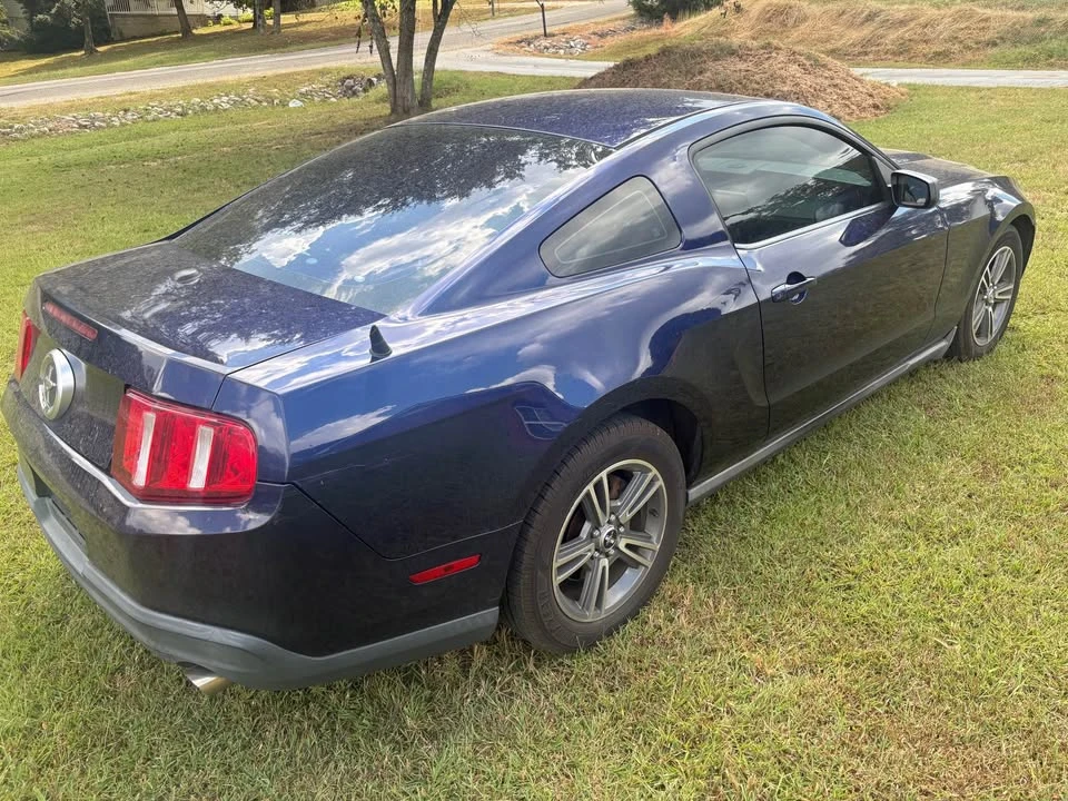 2010 Ford S197 Mustang - Image 4 of 7