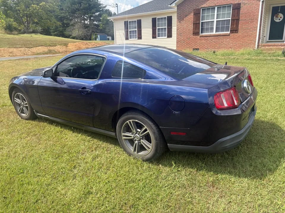 2010 Ford S197 Mustang - Image 3 of 7