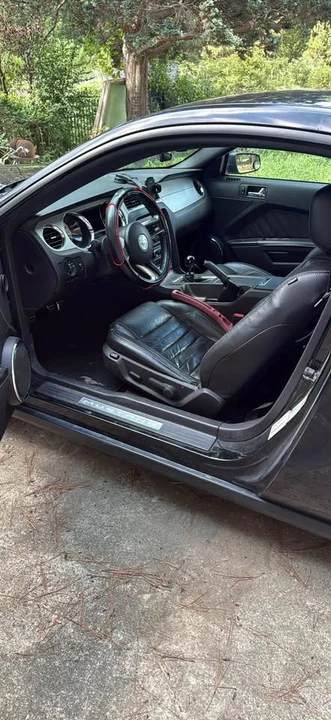 2010 Ford S197 Mustang - Image 6 of 9