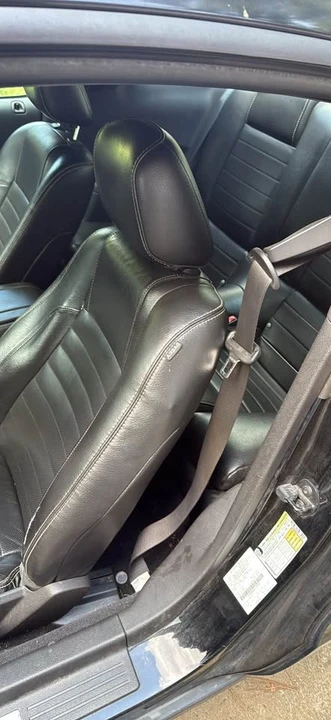 2010 Ford S197 Mustang - Image 7 of 9
