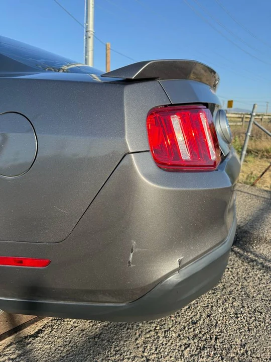 2010 Ford S197 Mustang - Image 6 of 18