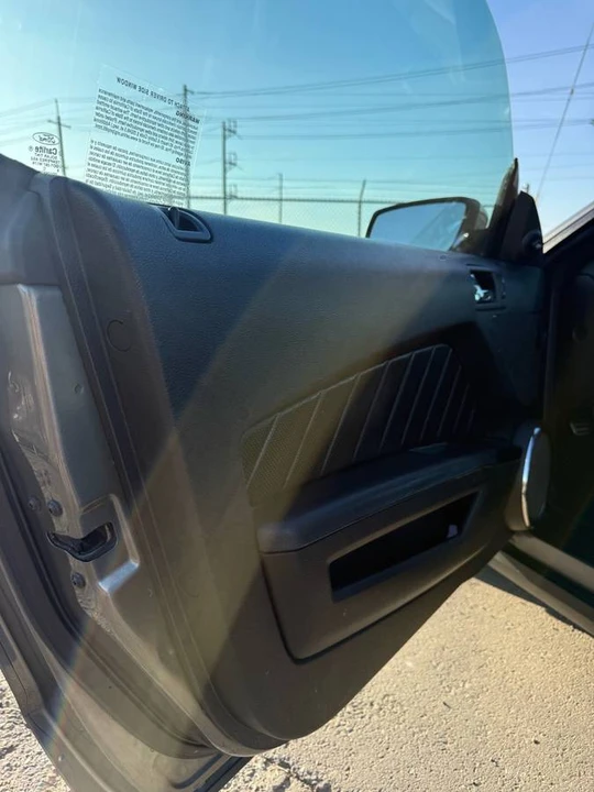 2010 Ford S197 Mustang - Image 12 of 18