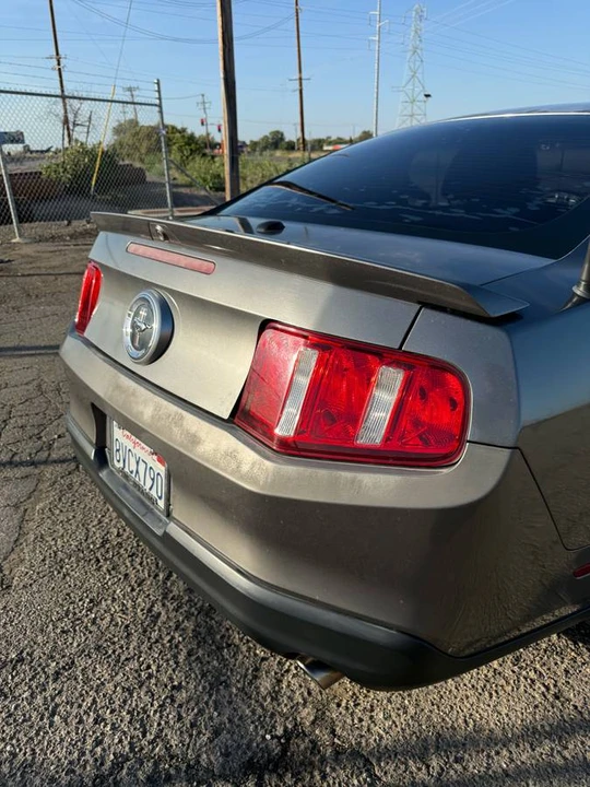 2010 Ford S197 Mustang - Image 3 of 18