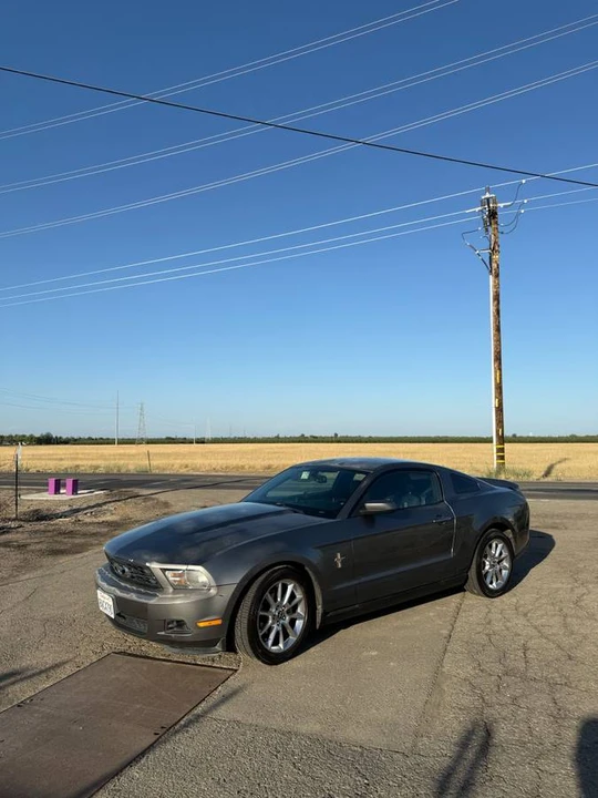 2010 Ford S197 Mustang - Image 11 of 18
