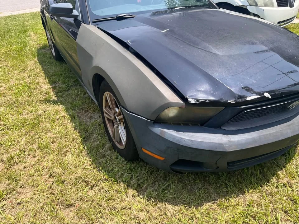 2010 Ford S197 Mustang - Image 2 of 5