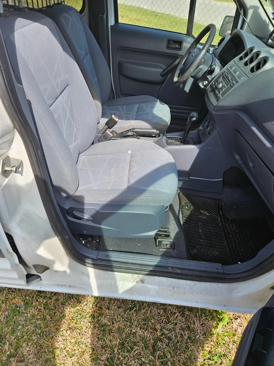 2010 Ford Transit Connect - Image 6 of 11
