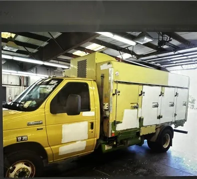 2010 Ford E450 Cutaway Refrigerator Body