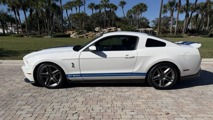 2010 Ford S197 I Shelby Mustang GT500 - Image 2 of 17