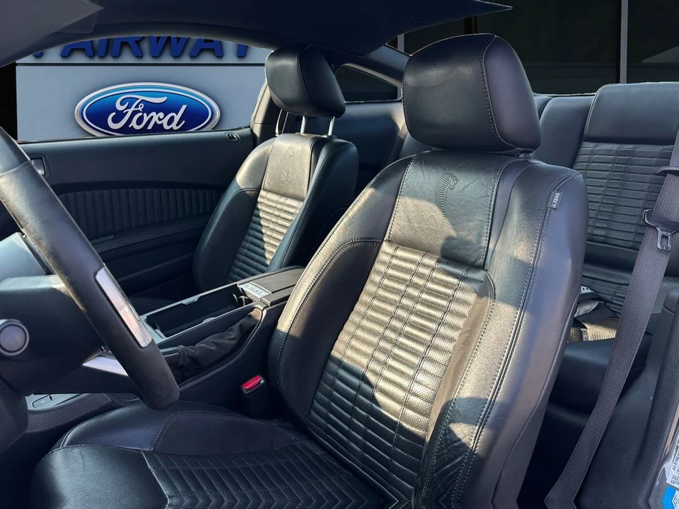 2010 Ford S197 Mustang - Image 11 of 24