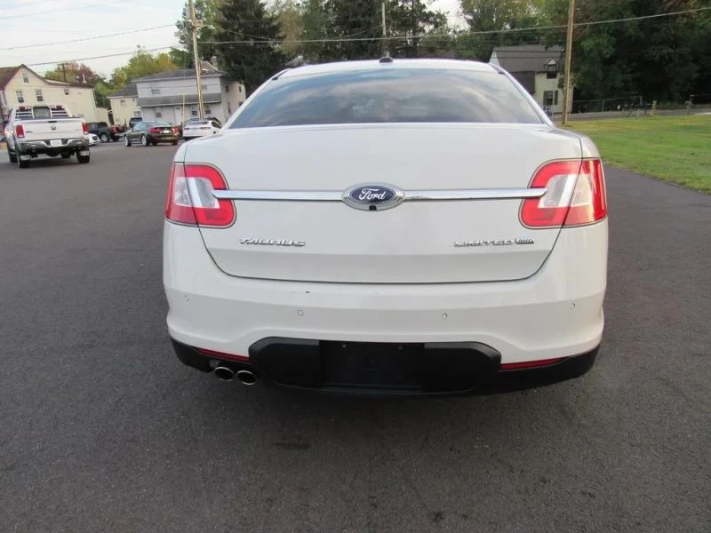 2010 Ford Taurus 5th Gen - Image 6 of 12