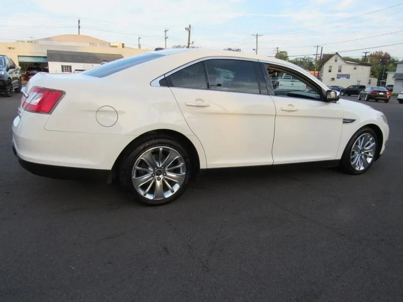 2010 Ford Taurus 6th Gen - Image 8 of 12