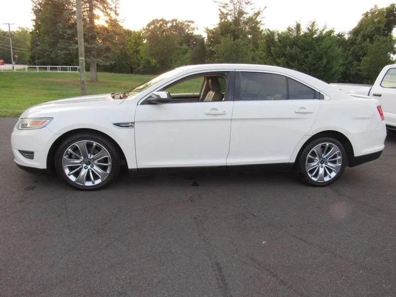 2010 Ford Taurus 6th Gen - Image 3 of 12