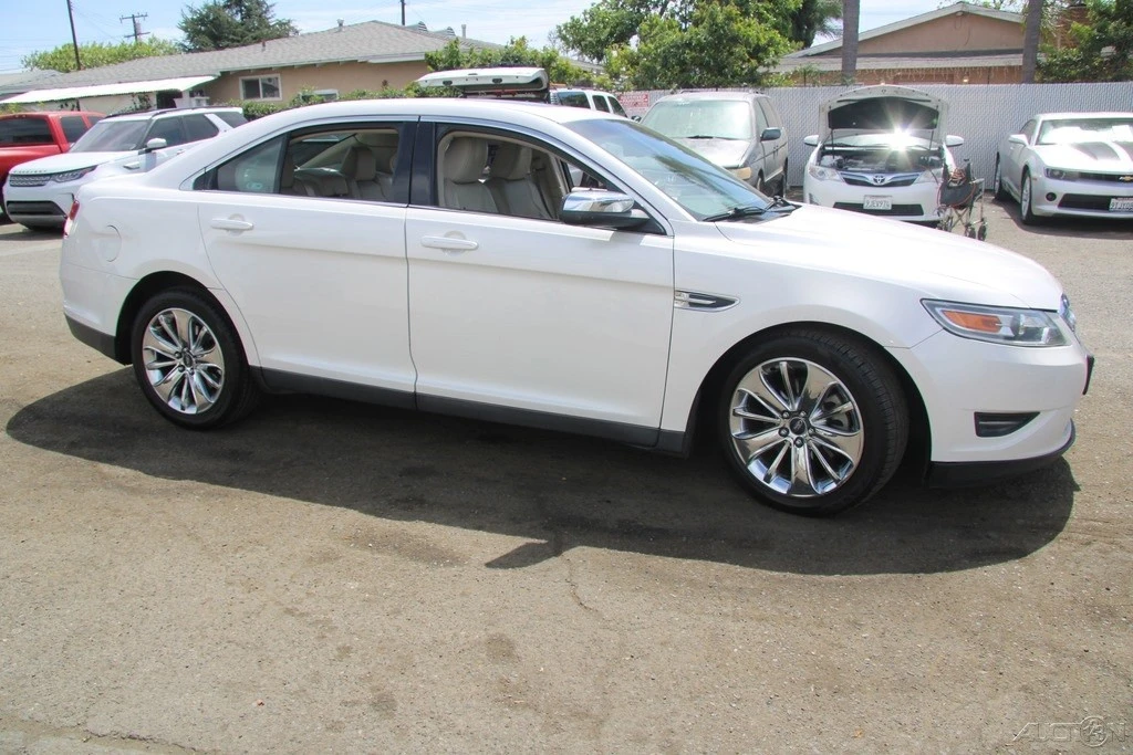 2010 Ford Taurus 6th Gen - Image 9 of 21