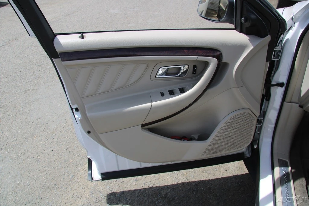 2010 Ford Taurus 6th Gen - Image 14 of 21