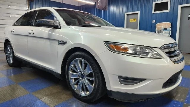 2010 Ford Taurus 5th Gen - Image 2 of 12