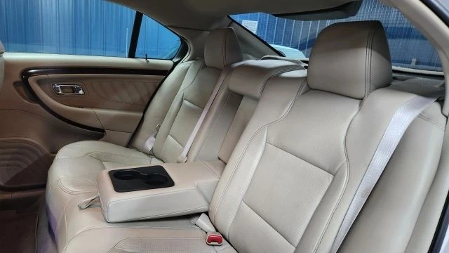2010 Ford Taurus 5th Gen - Image 20 of 21