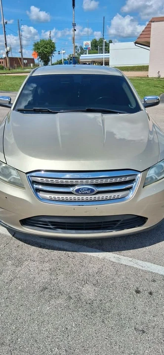 2010 Ford Taurus 6th Gen - Image 2 of 7