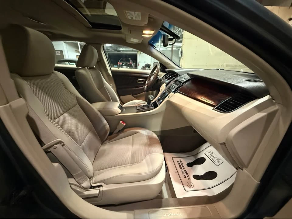 2010 Ford Taurus 6th Gen - Image 16 of 19