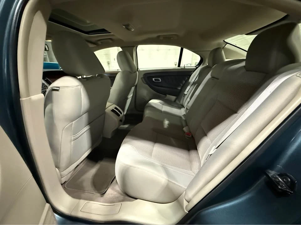 2010 Ford Taurus 6th Gen - Image 10 of 19
