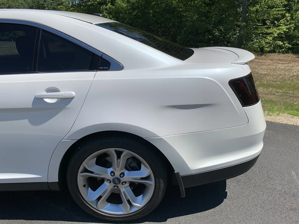 2010 Ford Taurus SHO 6th Gen - Image 21 of 29