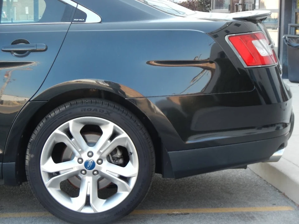 2010 Ford Taurus 5th Gen - Image 11 of 12