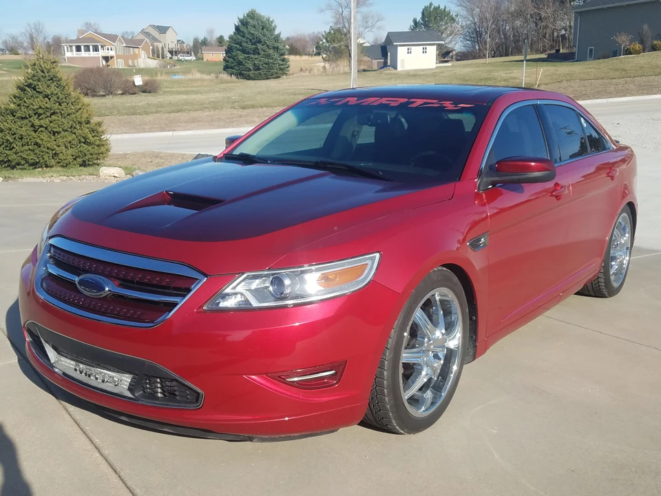 2010 Ford Taurus SHO 6th Gen - Image 8 of 31