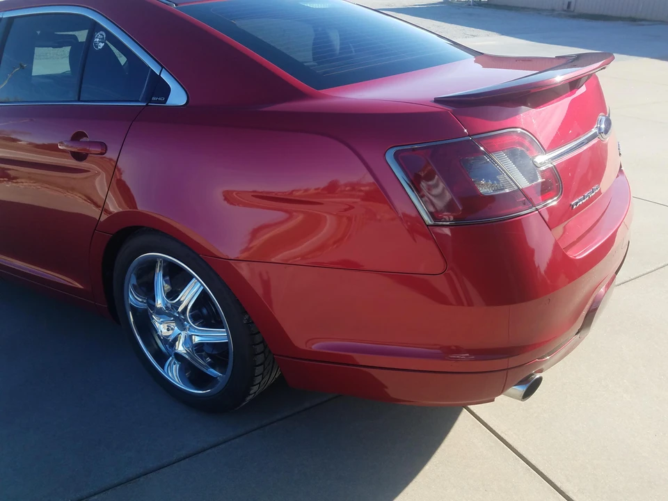 2010 Ford Taurus SHO 6th Gen - Image 30 of 31