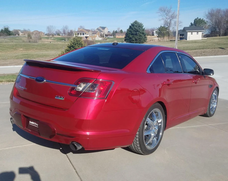2010 Ford Taurus SHO 6th Gen - Image 5 of 31