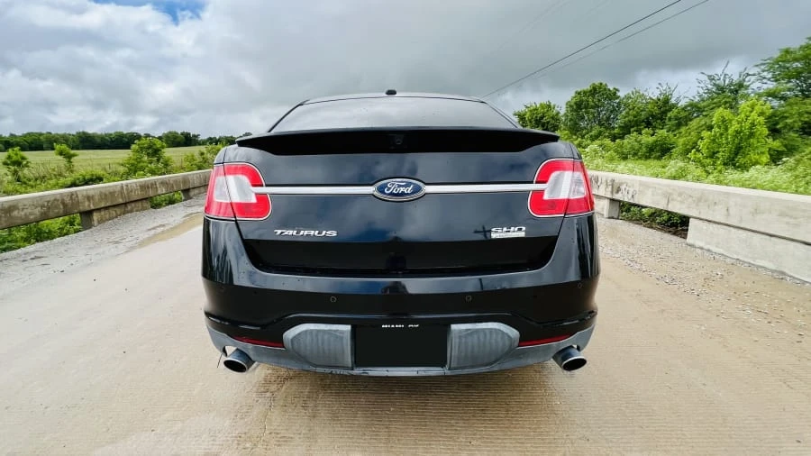 2010 Ford Taurus SHO 6th Gen - Image 7 of 8