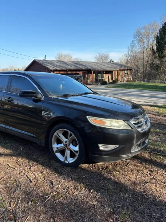 2010 Ford Taurus SHO 6th Gen - Image 3 of 10