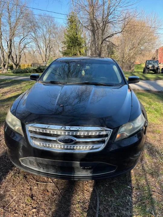 2010 Ford Taurus SHO 6th Gen - Image 5 of 10