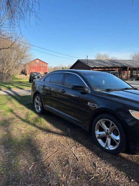 2010 Ford Taurus SHO 6th Gen - Image 4 of 10