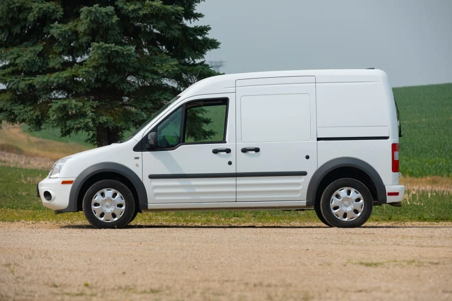 2010 Ford Transit Connect - Image 2 of 16
