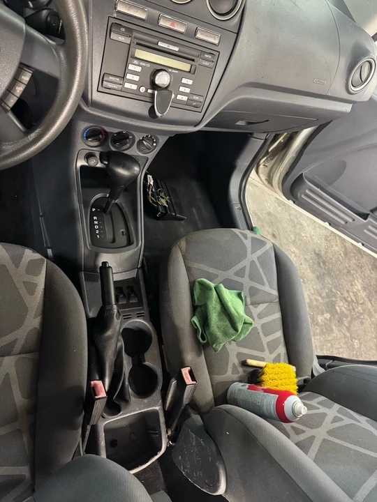 2010 Ford Transit Connect - Image 12 of 13