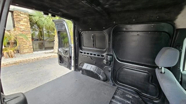 2010 Ford Transit Connect - Image 12 of 21