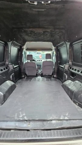 2010 Ford Transit Connect - Image 8 of 21
