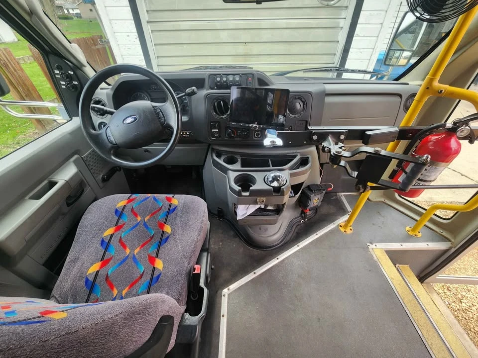 2010 Ford Econoline Van - Image 13 of 15