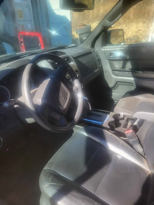 2010 Ford Escape - Image 3 of 5