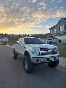 2010 Ford F-150 SuperCrew Cab Lariat