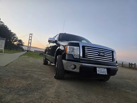 2010 Ford F-150 SuperCrew Cab XLT