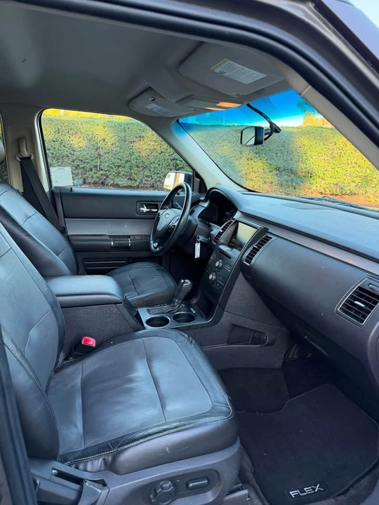 2010 Ford Flex - Image 9 of 12