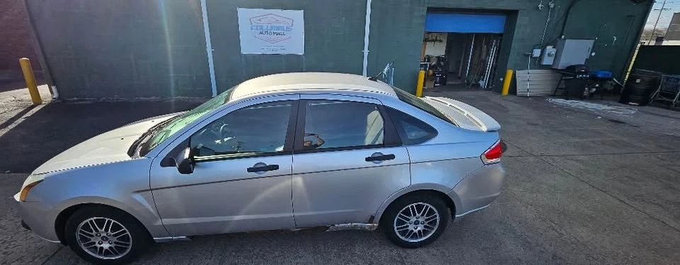 2010 Ford Focus 2nd Gen - Image 13 of 20