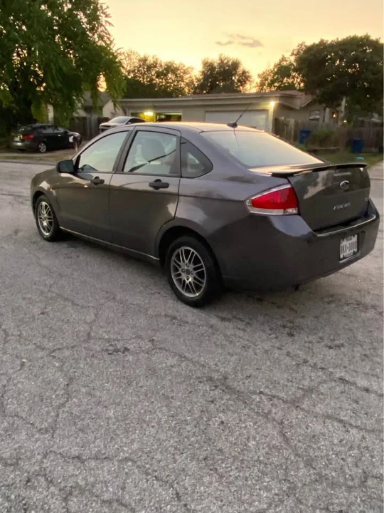 2010 Ford Focus 2nd Gen - Image 3 of 11