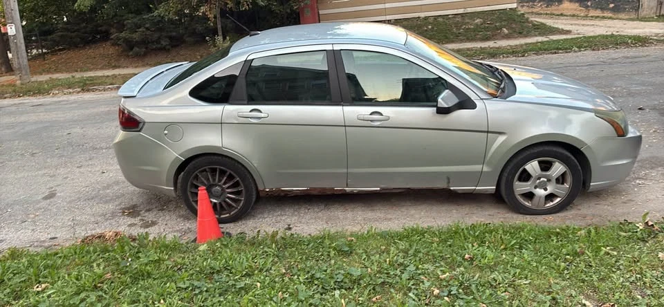 2010 Ford Focus 2nd Gen - Image 3 of 3