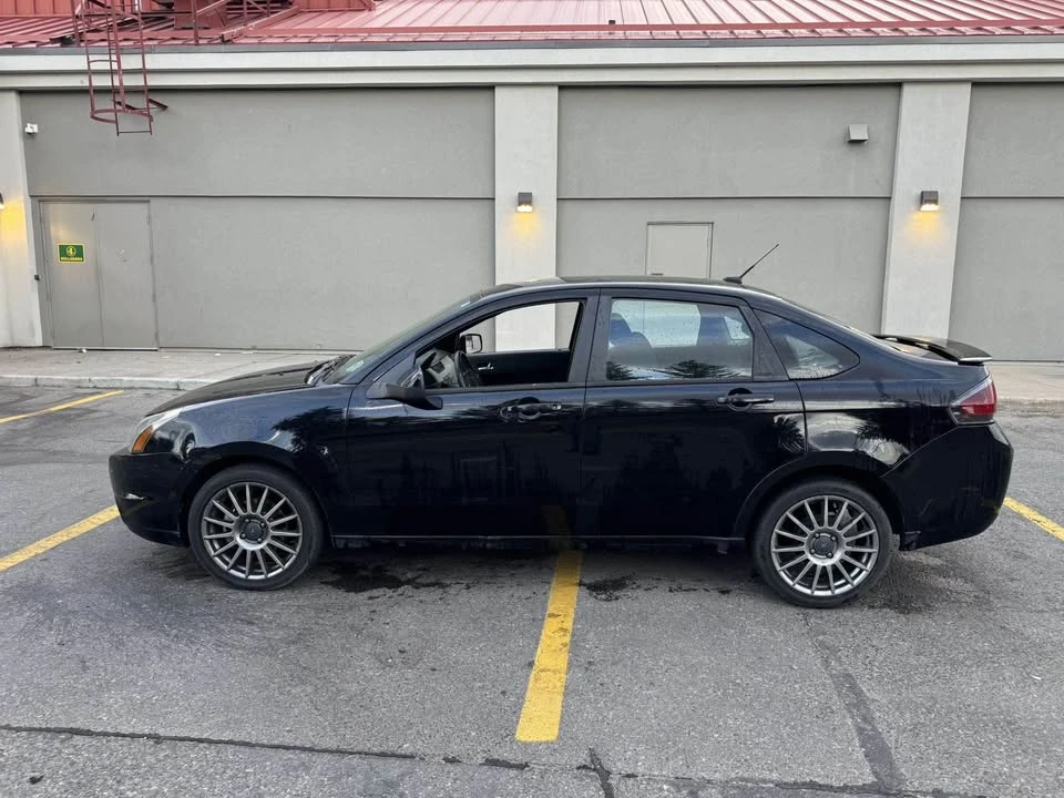 2010 Ford Focus 2nd Gen - Image 8 of 14