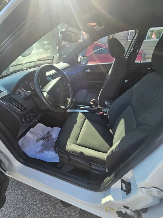 2010 Ford Focus 2nd Gen - Image 6 of 7